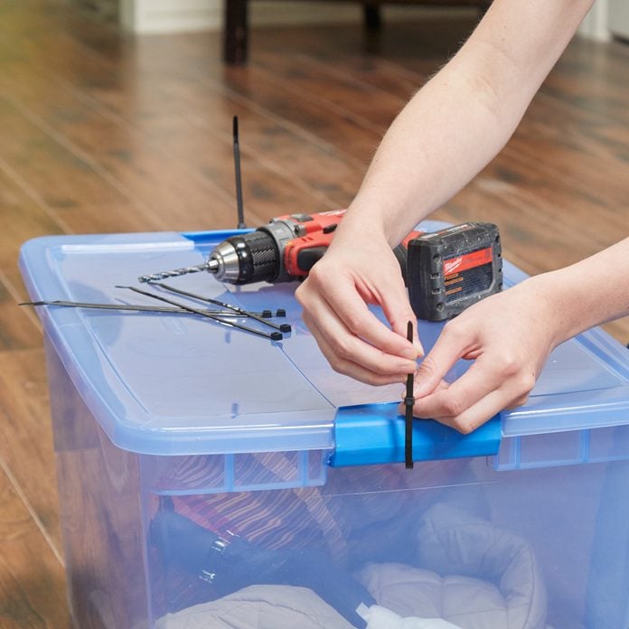 Secure Moving Bins 1 zip-tie HH