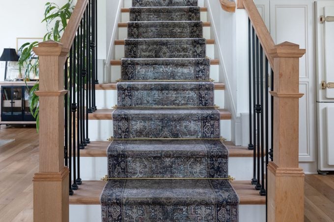 2025年新版飞艇全国数据记录168查询网站 Install a Stair Runner For A Revitalized And Safer Staircase Timfurlongjr. Familyhandyman Jenwoodhouse 6of9 Otedit